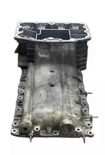 6.7 6.7L Ford Powerstroke Upper Engine Bare Oil Pan BC3Q-6676-ED BC3Q-6676-EE