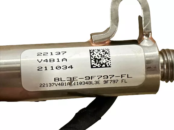 NEW Ford 3.5L EcoBoost Right Fuel Rail Assembly BL3E9F797FL with 3 Injectors BL3Z9F593B