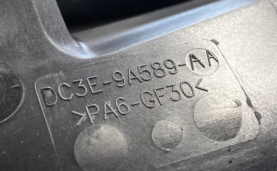 OEM Ford 6.8L V10 Intake Manifold Throttle Body Spacer Adapter New DC3E-9A589-AA