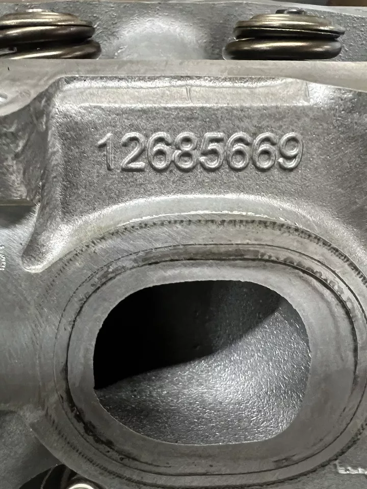 Complete GM Chevrolet GEN V LT1 L86 Single CYLINDER HEAD OEM 12685669