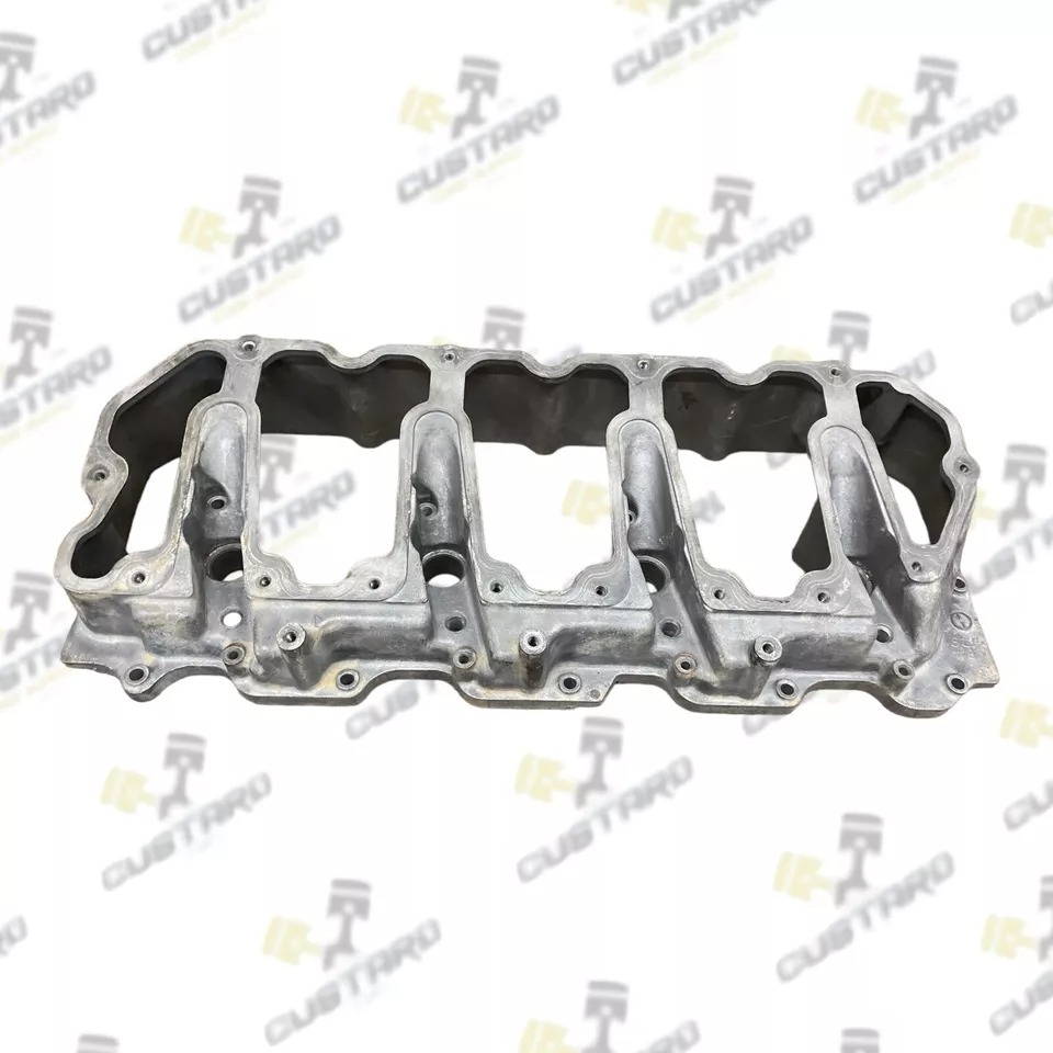 2004.5 - 2010 Duramax Lower Valve Cover LLY LBZ LMM 6.6 6.6L Diesel OEM 97309628