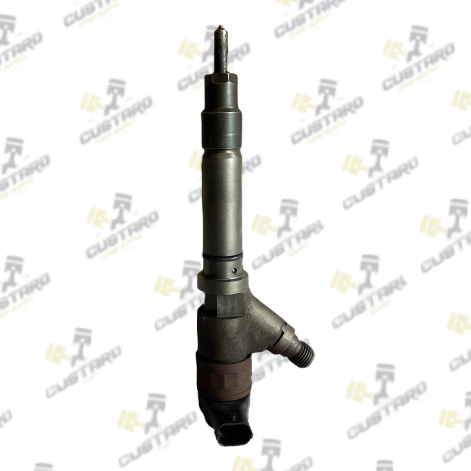 Chevrolet GMC Duramax 6.6 LLY OEM CORE Diesel Fuel Injector Set of 8 2004.5 - 2005