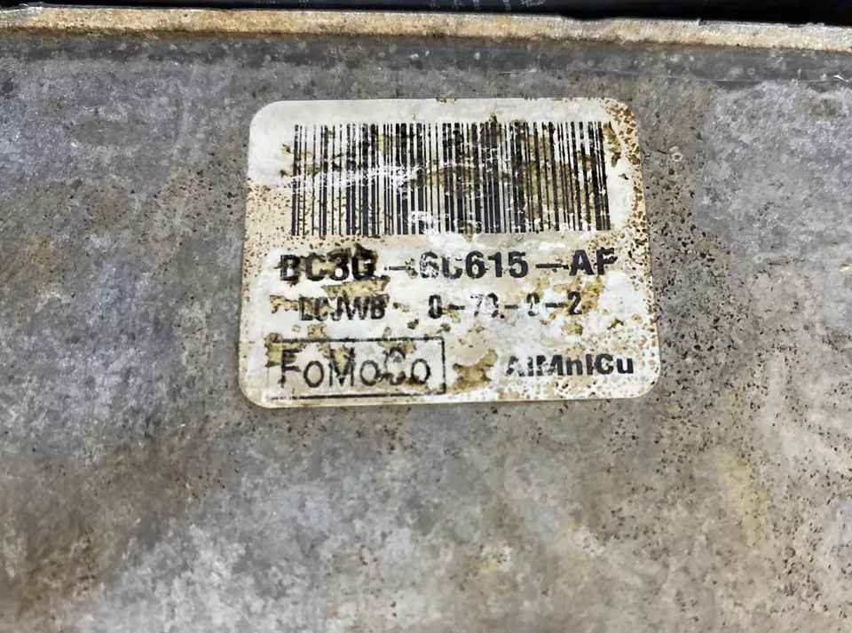 Cárter de aceite Ford BC3Q6676EE