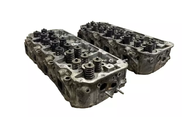 Genuine OEM Core Cylinder Head Set  2006-2007.5 GM 6.6L Duramax LBZ Left/Right