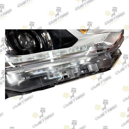 GM Chevrolet Traverse Genuine OEM Passenger Side Headlamp | 84887858 2018 - 2021