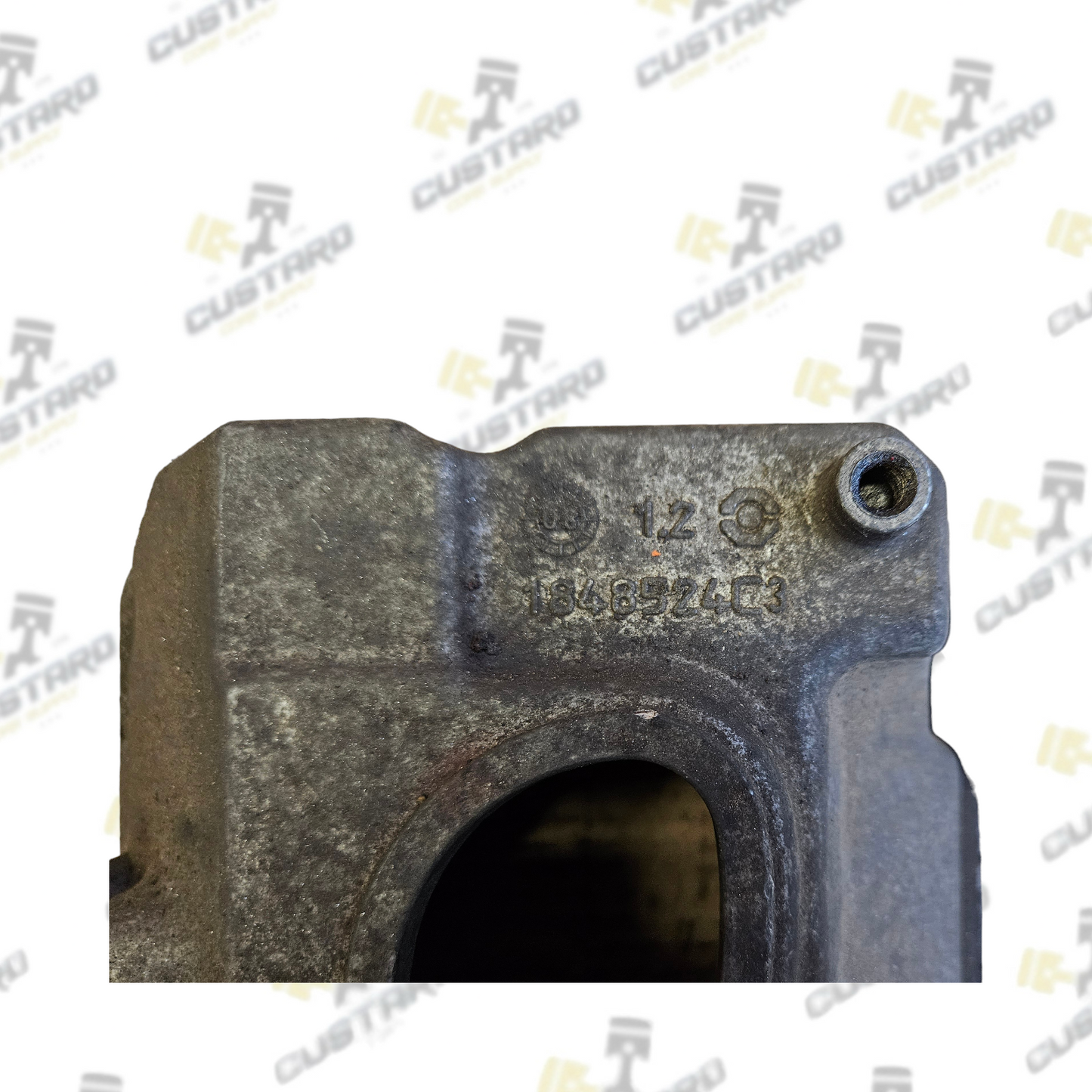 International 1848524C3 Fuel Pump Cover